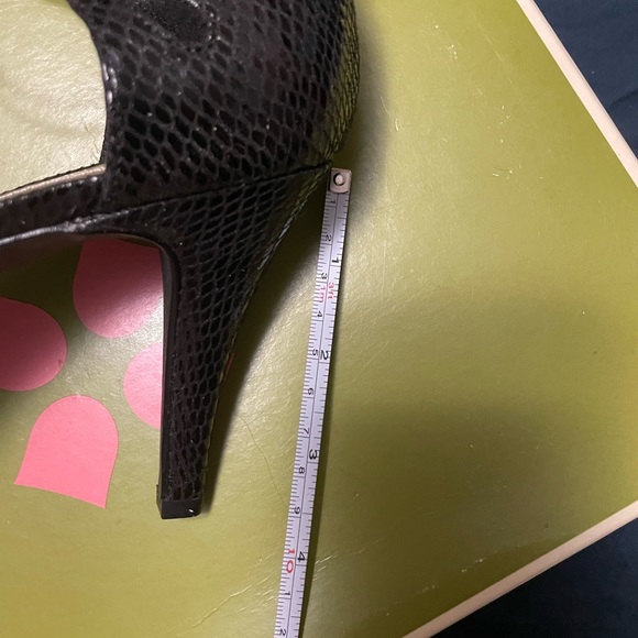 NEW ! Naturalizer treat heels - Picture 7 of 7